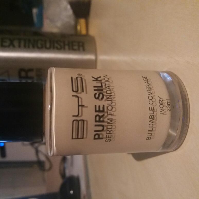 bys pure silk serum foundation